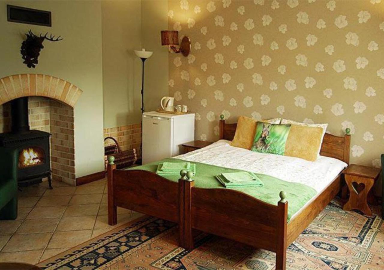 Gosciniec Malinowka Bed and Breakfast Krzeszna Exteriör bild
