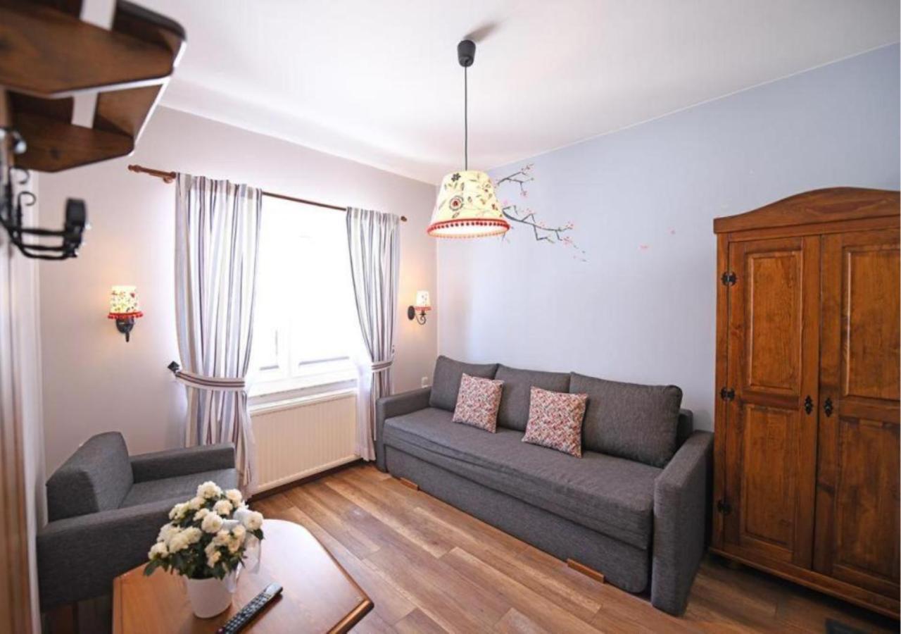 Gosciniec Malinowka Bed and Breakfast Krzeszna Exteriör bild