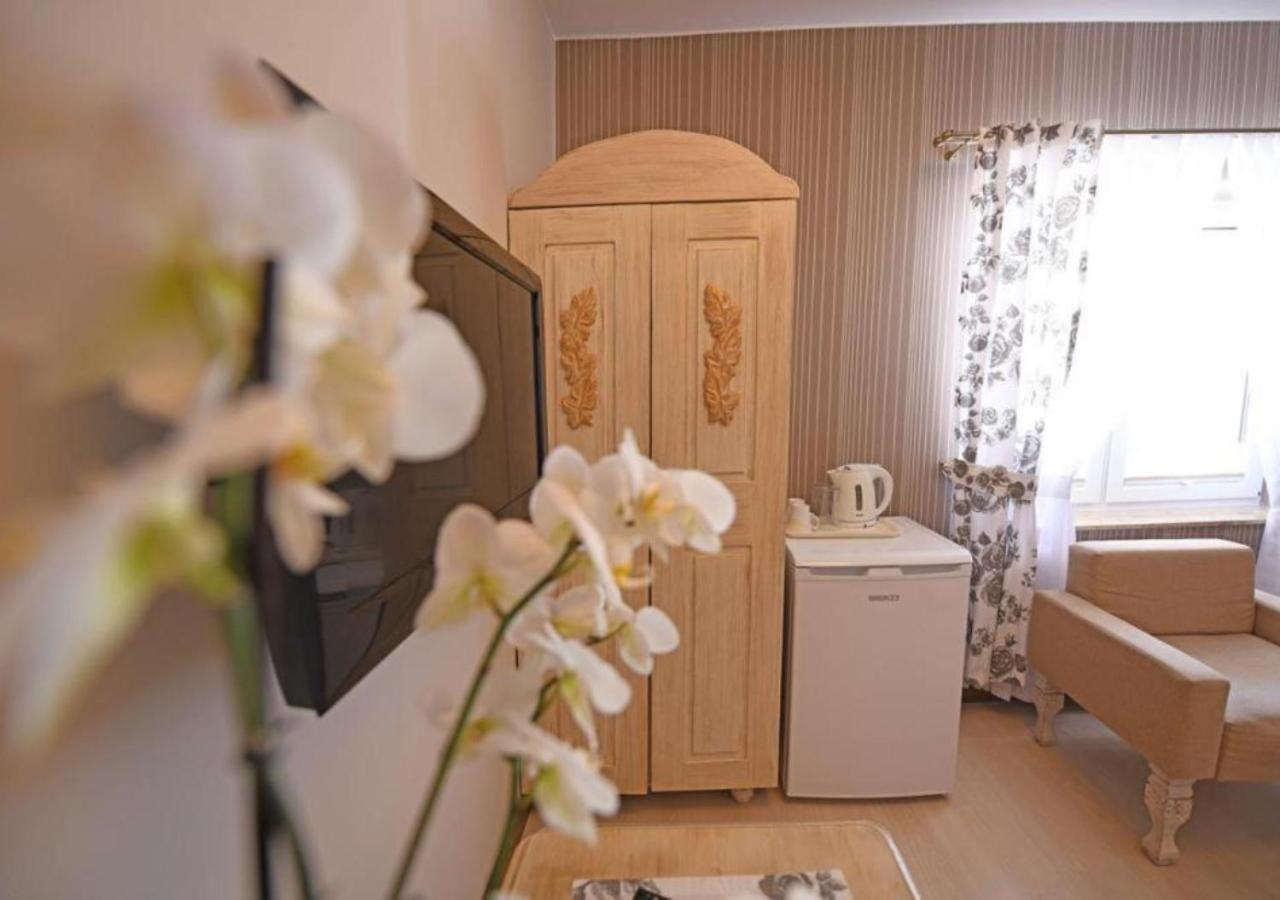 Gosciniec Malinowka Bed and Breakfast Krzeszna Exteriör bild